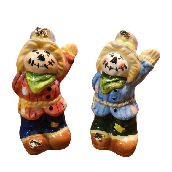 Vtg Waving Scarecrow Fall Thanksgiving Ceramic Salt Pepper Shakers 3.25"T READ - Picture 1 of 7
